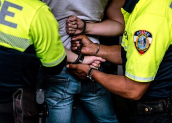 Altercation entre pro et anti-masques : Une vidéo fait le buzz en Martinique