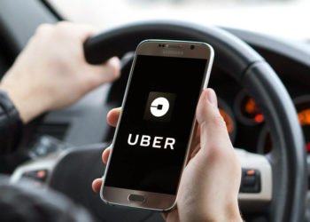 Taxis contre Uber : Les taxiteurs dominicains ruent dans les brancards