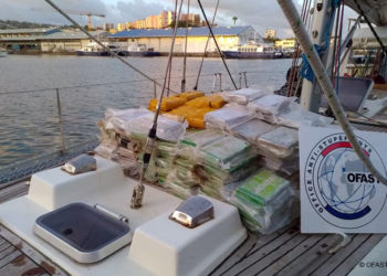 Saisie de 210 kilos de cocaïne : Un voilier intercepté près de Sainte-Lucie