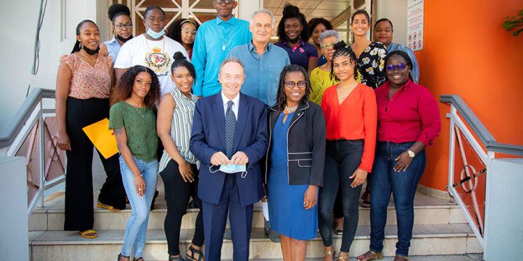 Agents de service civique : Remise d’attestation de fin de mission