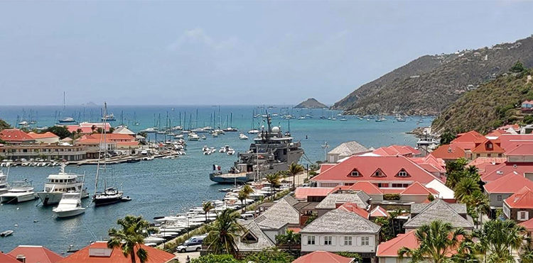 Marine Nationale : Le BSAOM Dumont d’Urville à Saint-Barthélemy