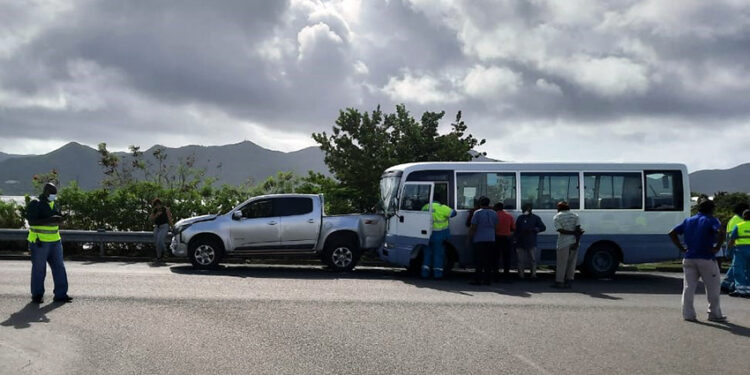 Accidents sur Airport Road : Des blessés et de la tôle froissée