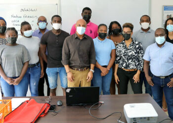 Opération « Lend a Hand » : Immersion en entreprise pour 100 jeunes saint-martinois