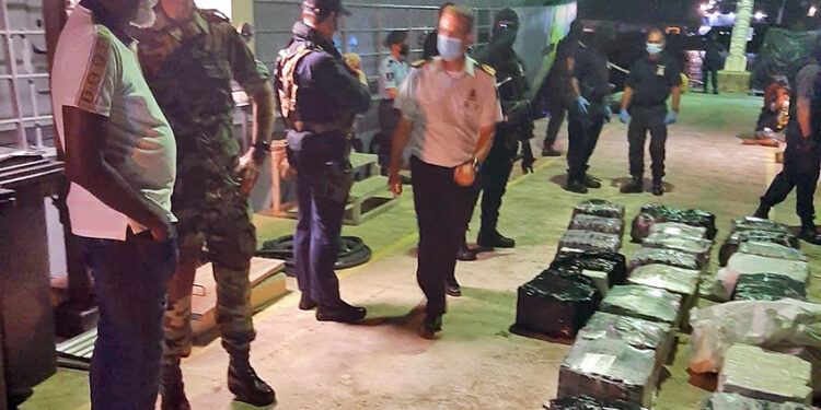 Saisie de drogue : 1325 kg de stupéfiants interceptés près de Curaçao