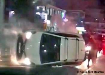 Accident de la circulation :  Une voiture se renverse à Simpson Bay