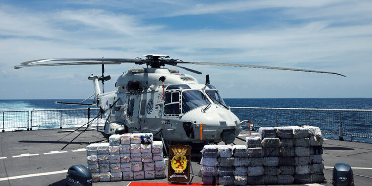 Trafic de cocaïne : La marine néerlandaise intercepte 2160 kg de drogue