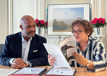 Environnement : La Collectivité signe une convention avec le Conservatoire du Littoral