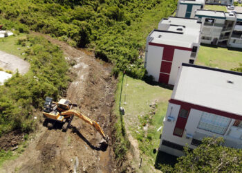 Saison cyclonique : Nettoyage des ravines et des bords de routes
