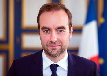 L’exemple vient toujours d’en haut ! : Le ministre des Outre-mer participe à un apéro clandestin