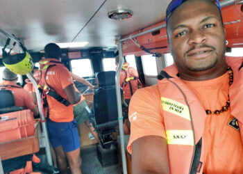 Un homme à la mer : La SNSM de Saint-Martin et de Saint-Barth à la recherche d’un disparu