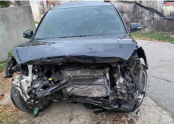Accident de la route à Sint Maarten : Collision frontale entre deux véhicules
