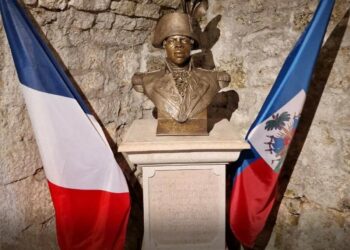 Le Président Louis Mussington en déplacement en métropole : Hommage à Toussaint Louverture