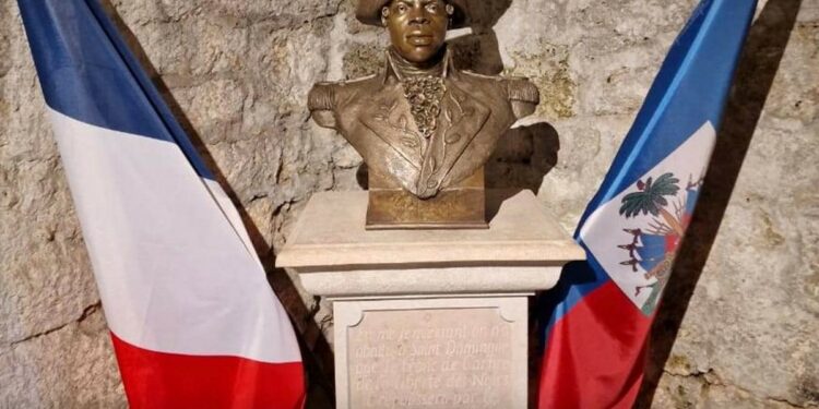 Le Président Louis Mussington en déplacement en métropole : Hommage à Toussaint Louverture