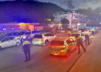 Lutte contre la délinquance routière et les stupéfiants : La police de Sint Maarten accroît les contrôles