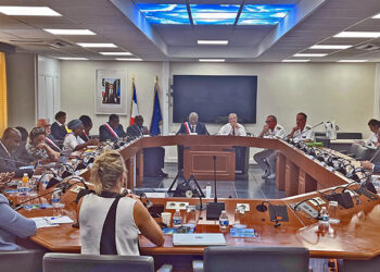 Visite du ministre délégué chargé des Outre-mer : Le Président de la COM a abordé plusieurs points