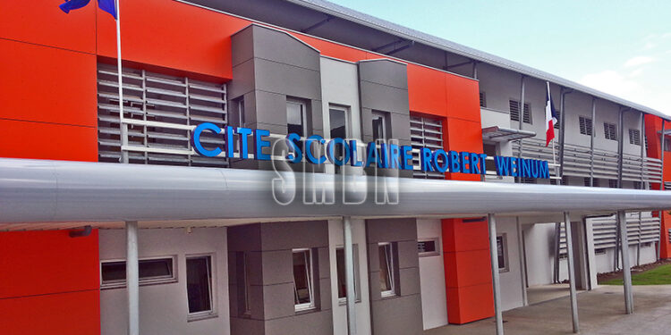 Feu de poubelle au lycée Robert Weinum : La Direction déplore un incident inadmissible