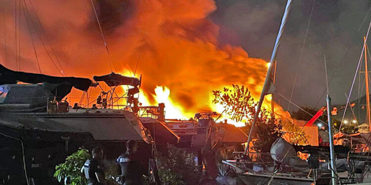 Incendie au chantier naval Geminga : Les pompiers ont limité la propagation des flammes