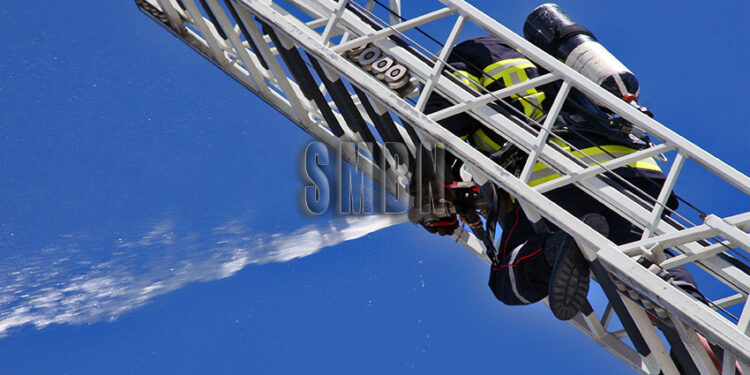 Incendie important à La Savane : Le lycée Robert Weinum évacué