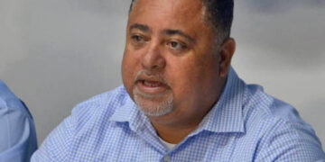 Cour Suprême de La Haye : L’ancien député de Sint Maarten prolonge sa détention