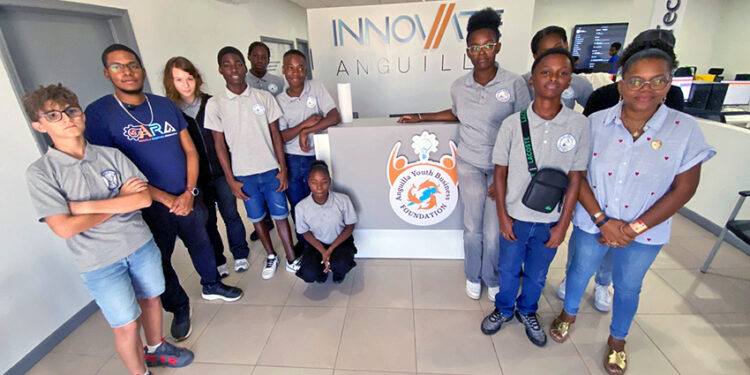 Journée d’échange sur la robotique et les STEAM : Des élèves de Saint-Martin à Anguilla avec l’ANIS